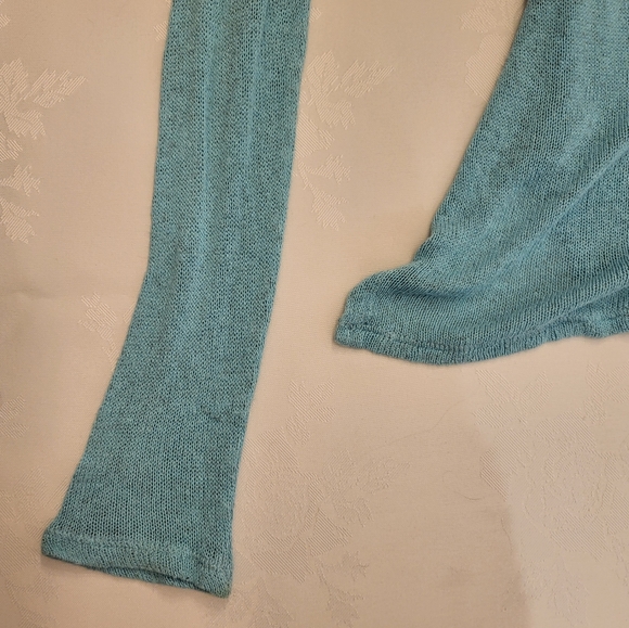 Adorable bohemian lace shoulder cut-out knitted long sleeve in arctic blue 🩵 - Picture 12 of 16